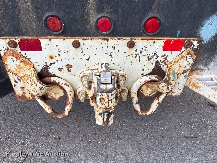 image for item EG8799 2009 International 4400 utility / service truck