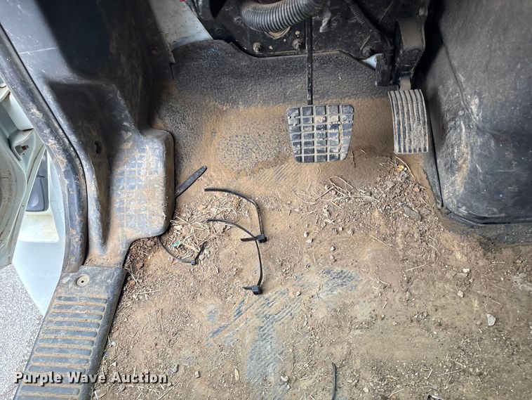 image for item EG8799 2009 International 4400 utility / service truck