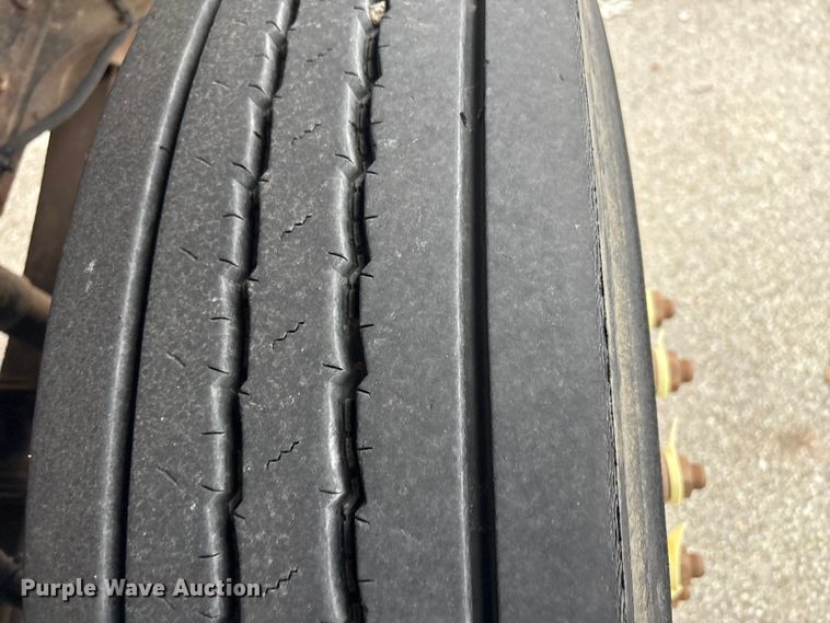 image for item EG8799 2009 International 4400 utility / service truck