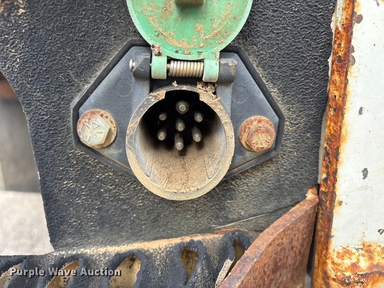 image for item EG8800 2011 International 7400 utility / service truck