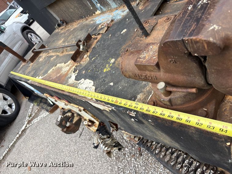 image for item EG8800 2011 International 7400 utility / service truck