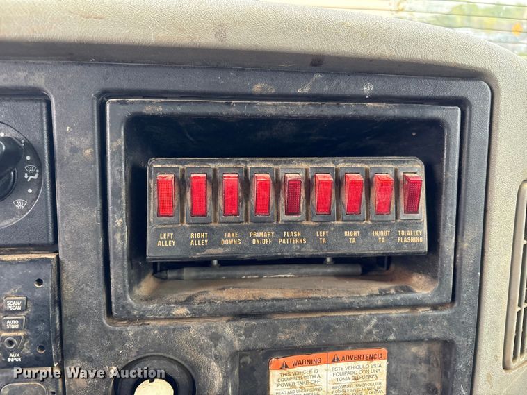 image for item EG8800 2011 International 7400 utility / service truck