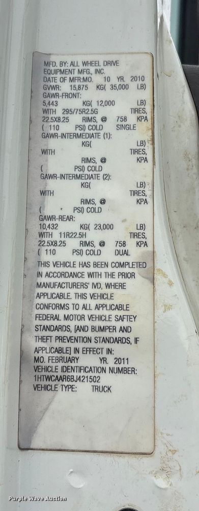 image for item EG8800 2011 International 7400 utility / service truck