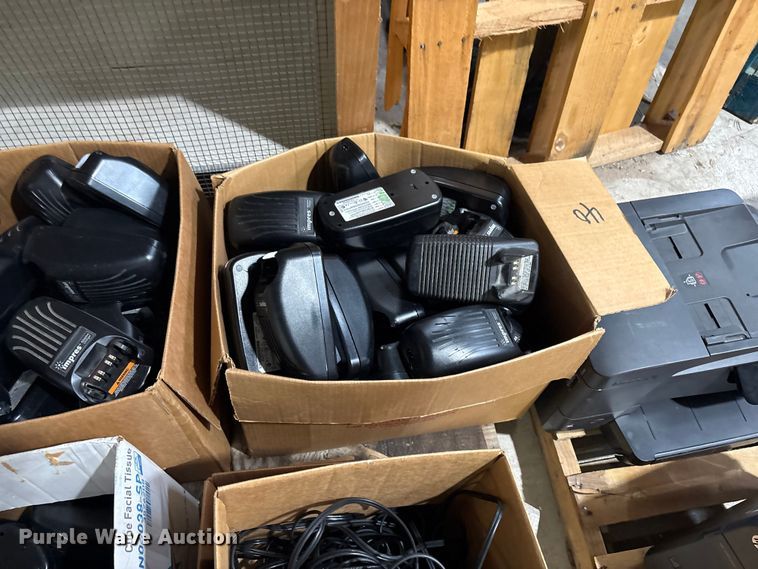 image for item EG8801 Approximately 98  Motorola Impres adaptive battery chargers