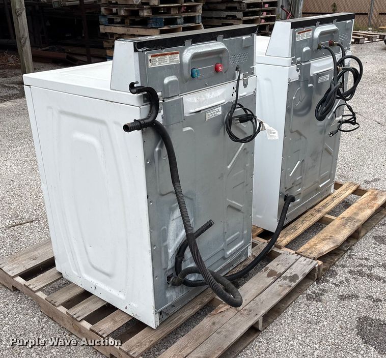 image for item EG8811 (2) Maytag Commercial MVWP575GW0 washers