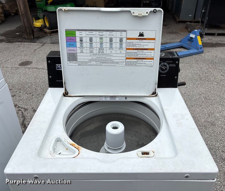 image for item EG8811 (2) Maytag Commercial MVWP575GW0 washers