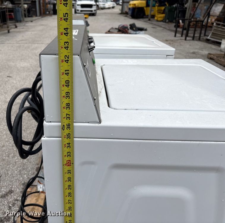 image for item EG8811 (2) Maytag Commercial MVWP575GW0 washers