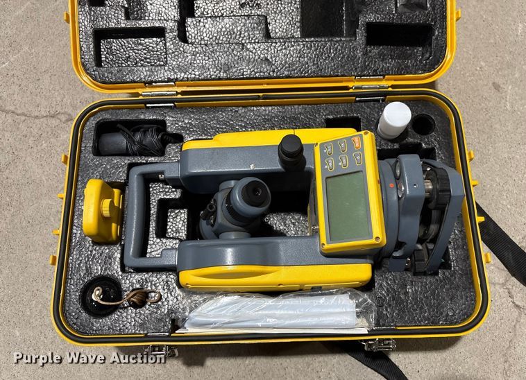 image for item EG8815 Spectra Precision DET-2 digital transit laser