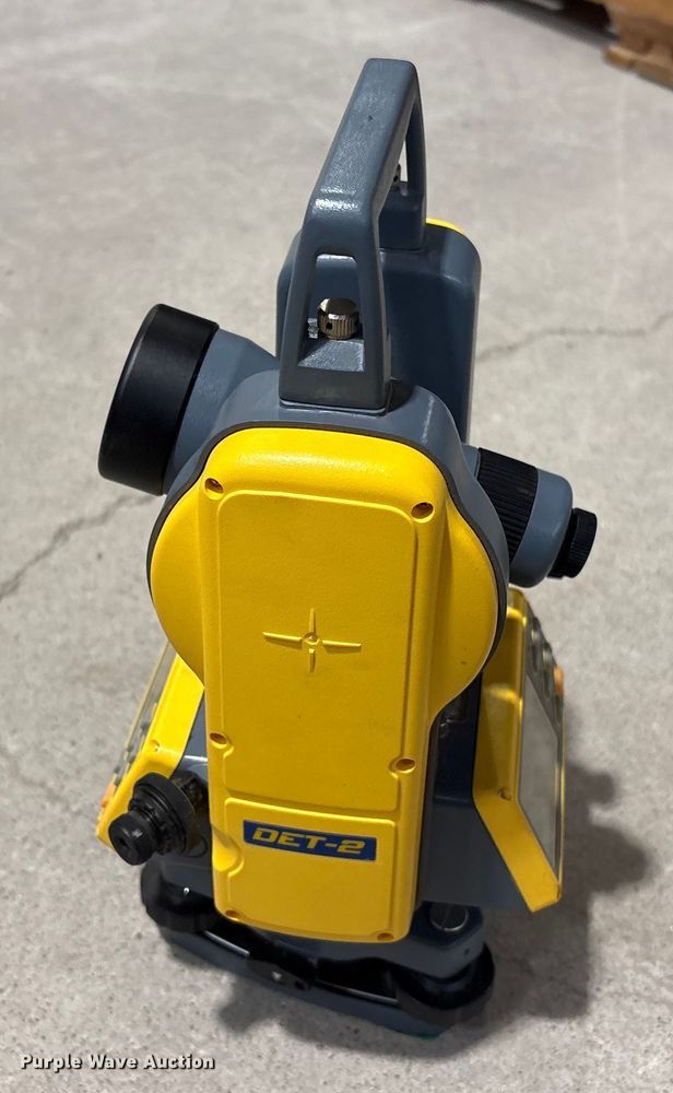 image for item EG8815 Spectra Precision DET-2 digital transit laser