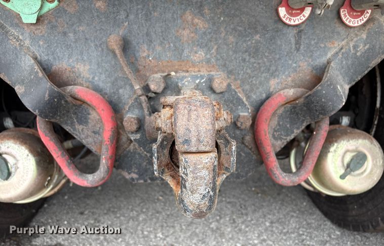 image for item EG8817 2001 International F-2554 dump truck