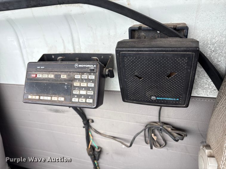 image for item EG8817 2001 International F-2554 dump truck