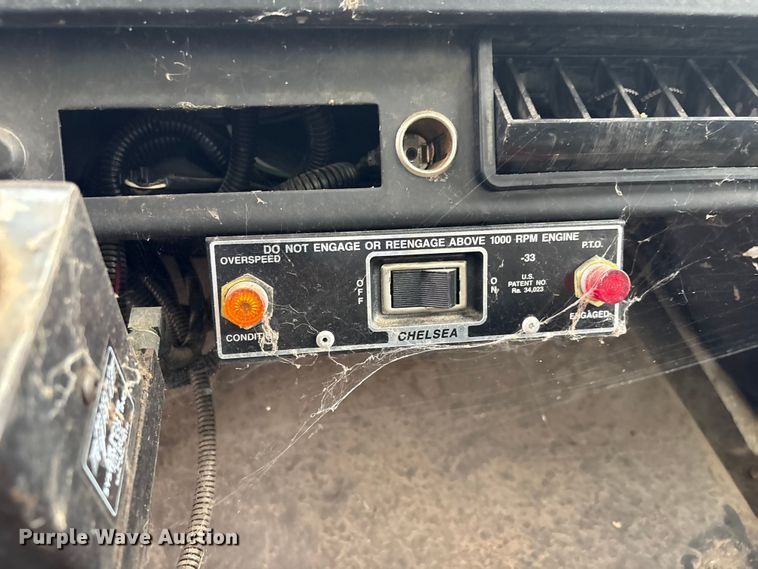 image for item EG8817 2001 International F-2554 dump truck