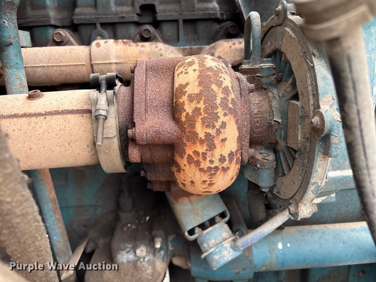 image for item EG8817 2001 International F-2554 dump truck