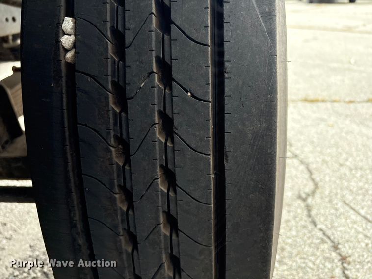 image for item EG8817 2001 International F-2554 dump truck