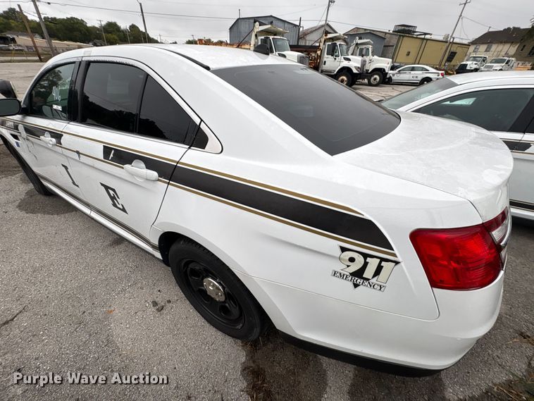 image for item EG8819 2016 Ford Taurus Police Interceptor 