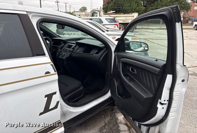 image for item EG8819 2016 Ford Taurus Police Interceptor 