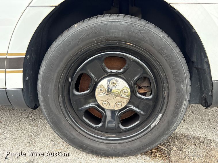 image for item EG8819 2016 Ford Taurus Police Interceptor 