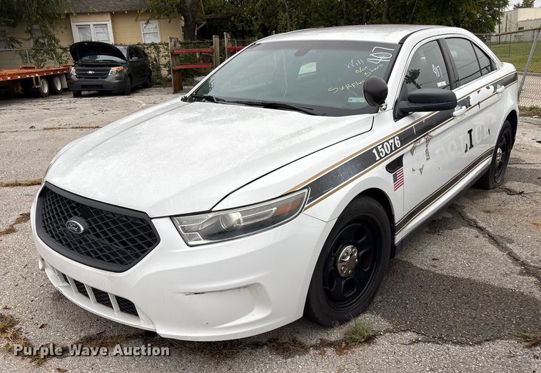 image for item EG8820 2015 Ford Taurus Police Interceptor 