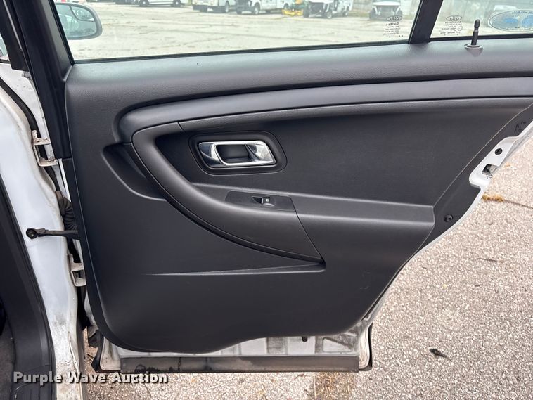 image for item EG8820 2015 Ford Taurus Police Interceptor 