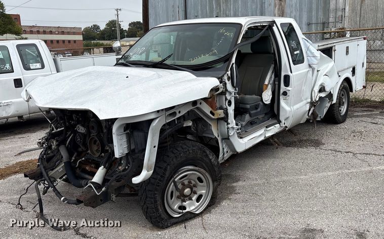 image for item EG8821 2012 Ford F250 SuperCab utility bed pickup truck