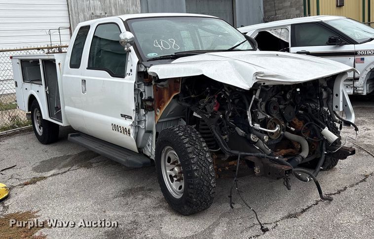 image for item EG8821 2012 Ford F250 SuperCab utility bed pickup truck