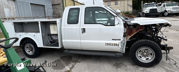 image for item EG8821 2012 Ford F250 SuperCab utility bed pickup truck