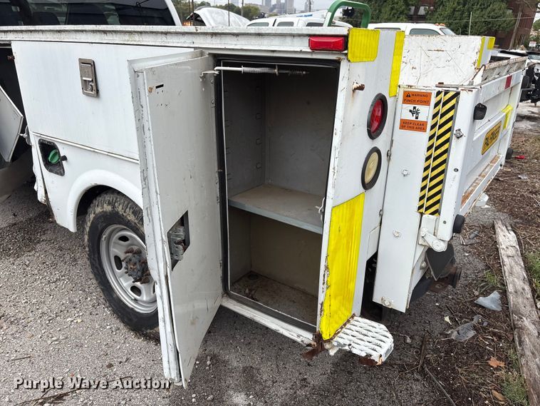 image for item EG8821 2012 Ford F250 SuperCab utility bed pickup truck