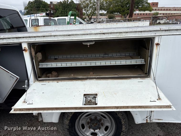 image for item EG8821 2012 Ford F250 SuperCab utility bed pickup truck