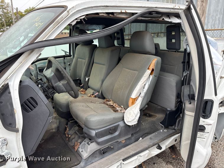 image for item EG8821 2012 Ford F250 SuperCab utility bed pickup truck