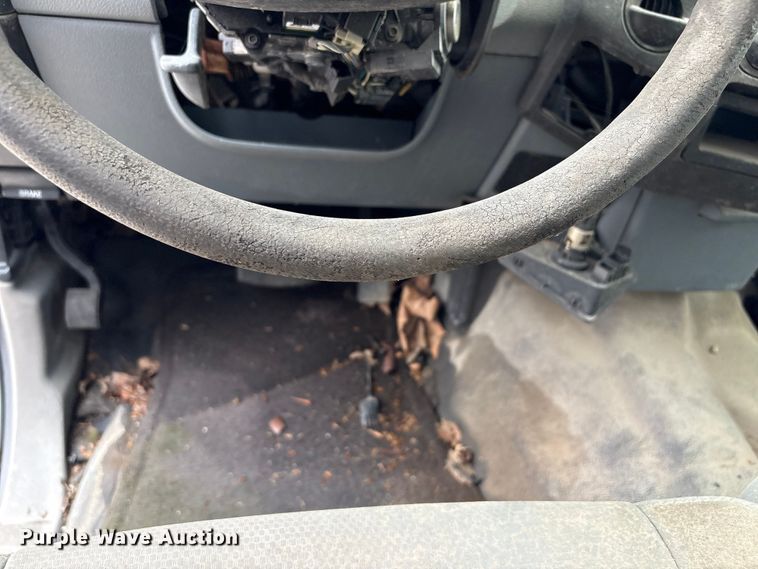 image for item EG8821 2012 Ford F250 SuperCab utility bed pickup truck