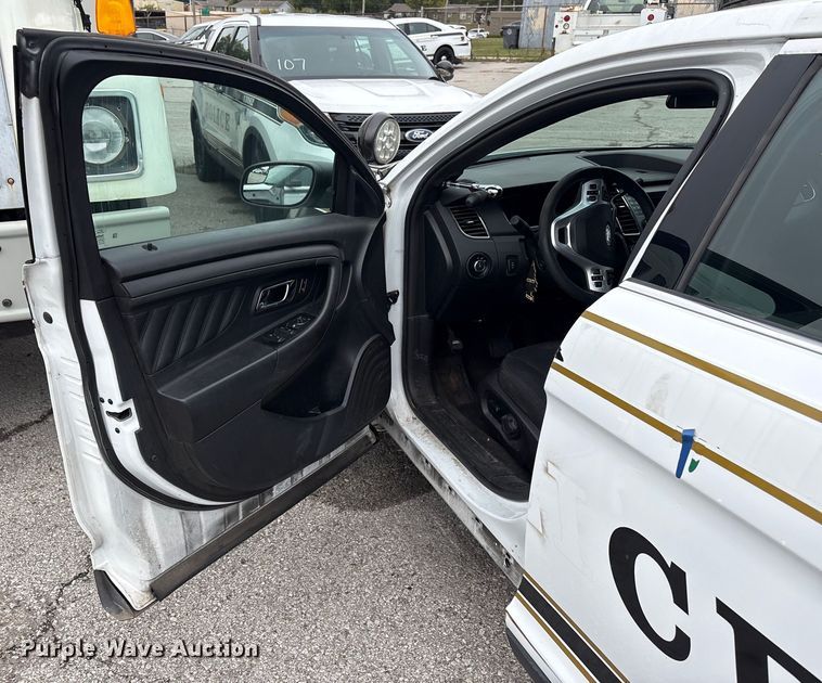 image for item EG8822 2015 Ford Taurus Police Interceptor 