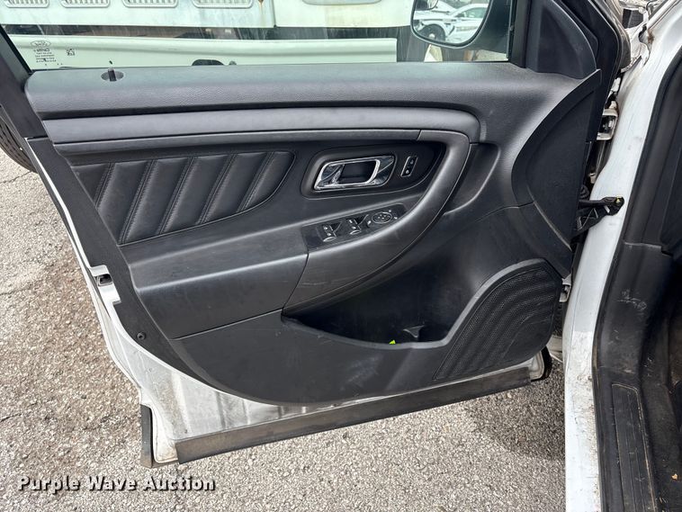 image for item EG8822 2015 Ford Taurus Police Interceptor 