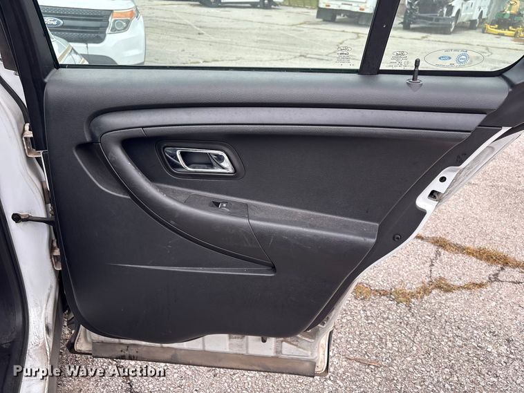 image for item EG8822 2015 Ford Taurus Police Interceptor 