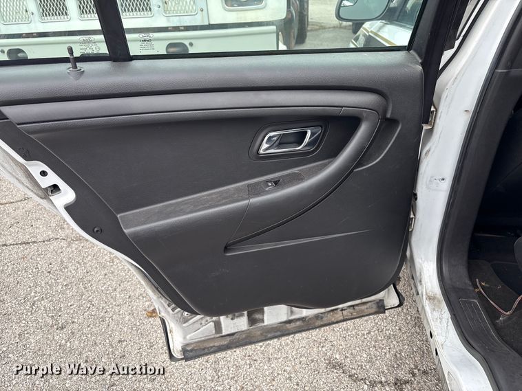 image for item EG8822 2015 Ford Taurus Police Interceptor 