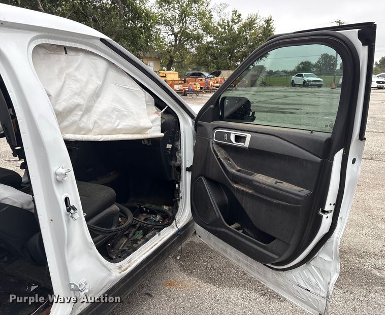 image for item EG8823 2020 Ford Explorer Police Interceptor SUV