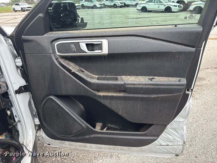 image for item EG8823 2020 Ford Explorer Police Interceptor SUV