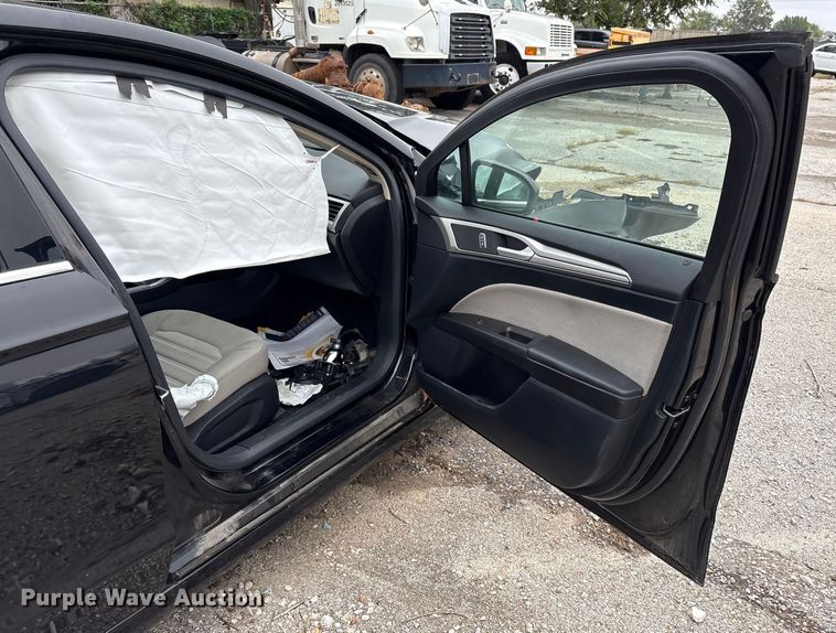 image for item EG8824 2019 Ford Fusion 