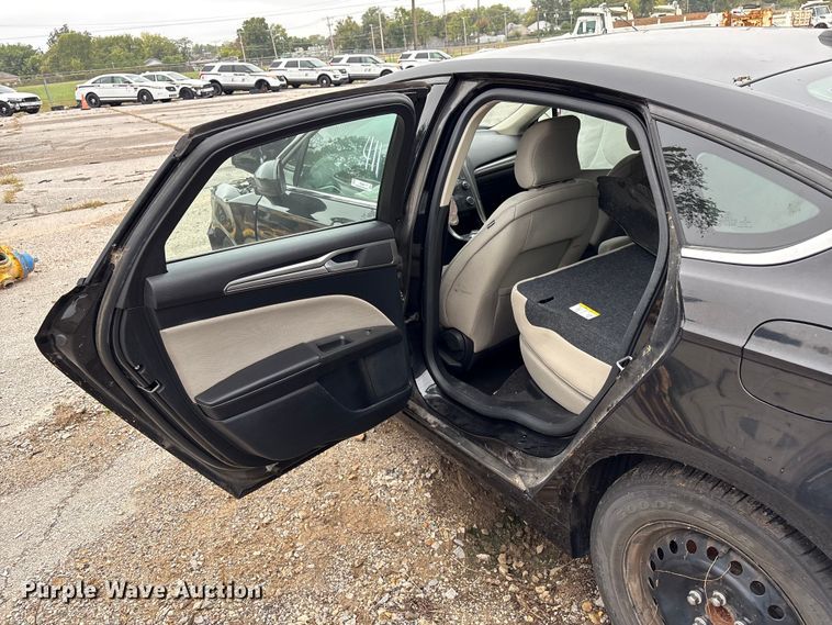 image for item EG8824 2019 Ford Fusion 
