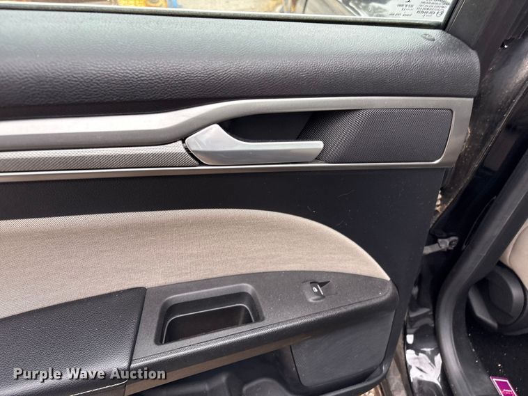 image for item EG8824 2019 Ford Fusion 