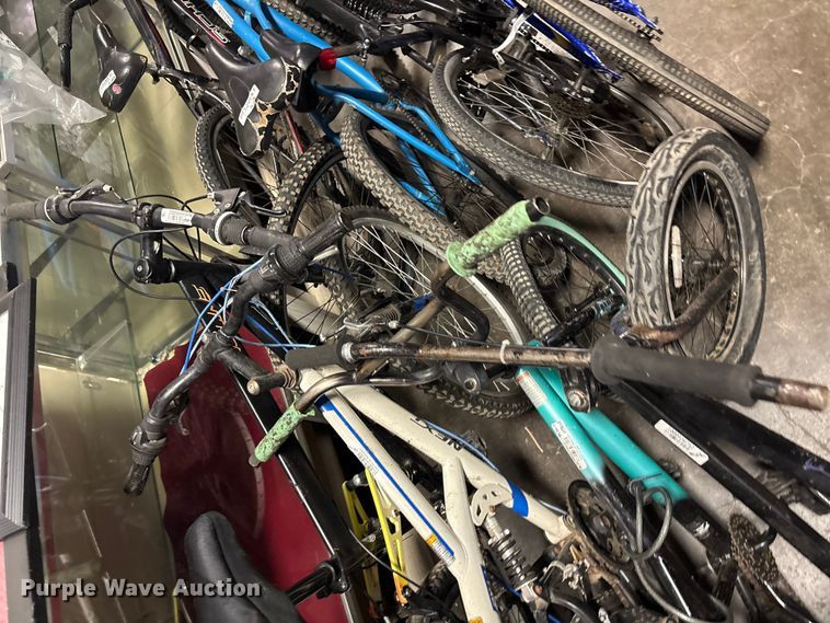 image for item EG8825 Approximately 12 bikes