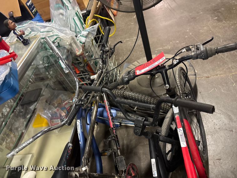 image for item EG8825 Approximately 12 bikes