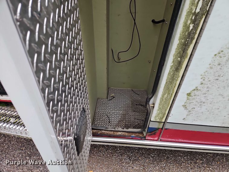 image for item EJ0071 1999 Ford E450 ambulance