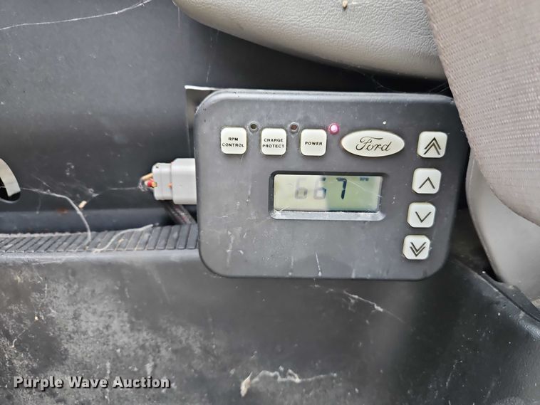 image for item EJ0071 1999 Ford E450 ambulance