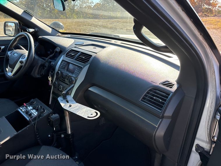 image for item EJ7714 2013 Ford Explorer Police Interceptor SUV
