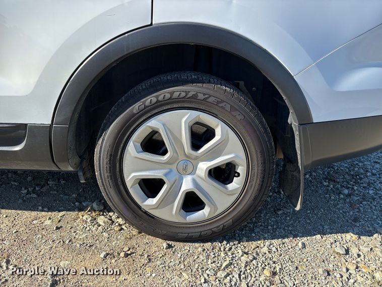 image for item EJ7715 2014 Ford Explorer Police Interceptor  SUV