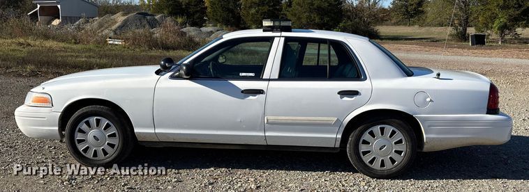 image for item EJ7716 2011 Ford Crown Victoria Police Interceptor 