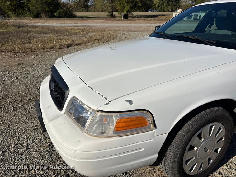 image for item EJ7716 2011 Ford Crown Victoria Police Interceptor 