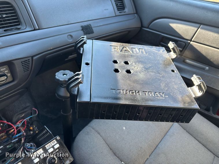 image for item EJ7716 2011 Ford Crown Victoria Police Interceptor 