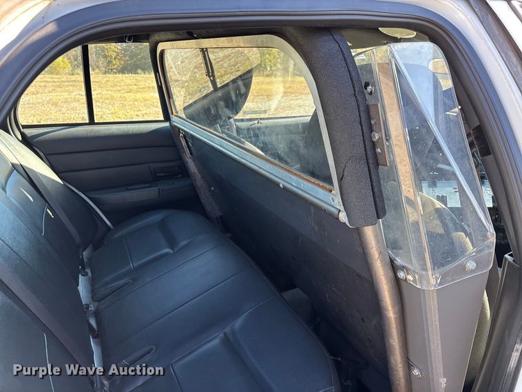 image for item EJ7716 2011 Ford Crown Victoria Police Interceptor 