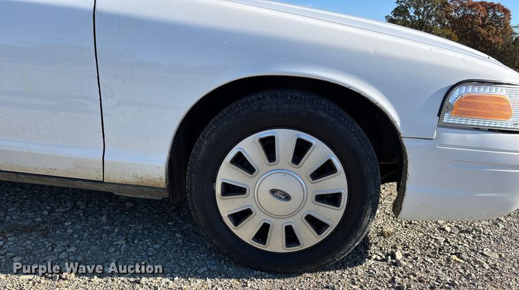 image for item EJ7716 2011 Ford Crown Victoria Police Interceptor 